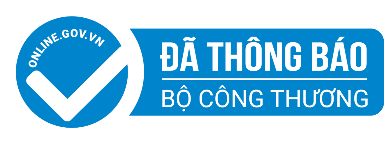 Các đội thi trình bày dự án trước Ban giám khảo